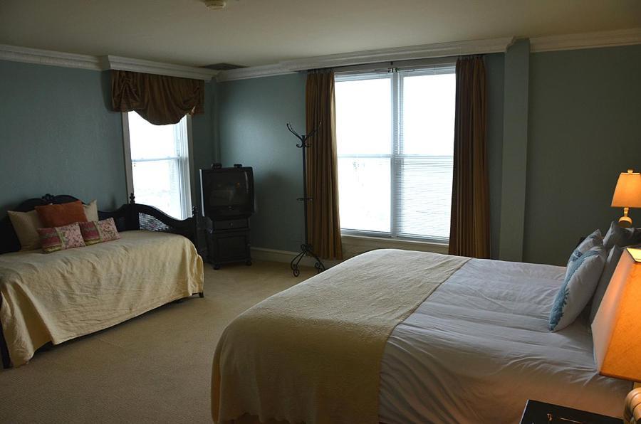 The Flanders Hotel Ocean City Bagian luar foto